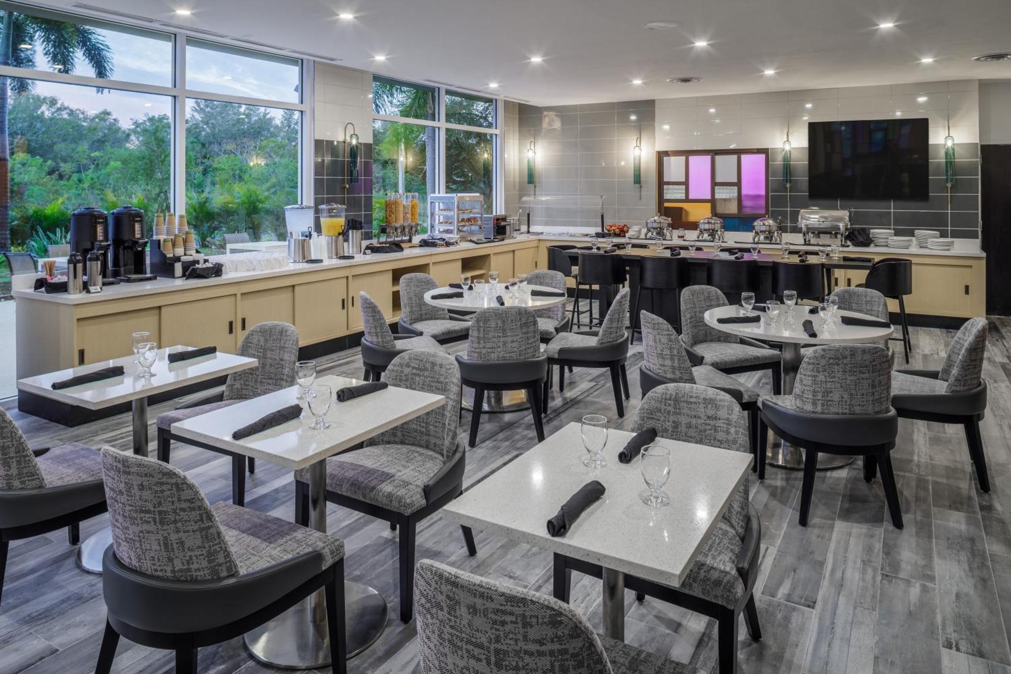 Hotel Doubletree By Hilton Sarasota Bradenton Airport Zewnętrze zdjęcie